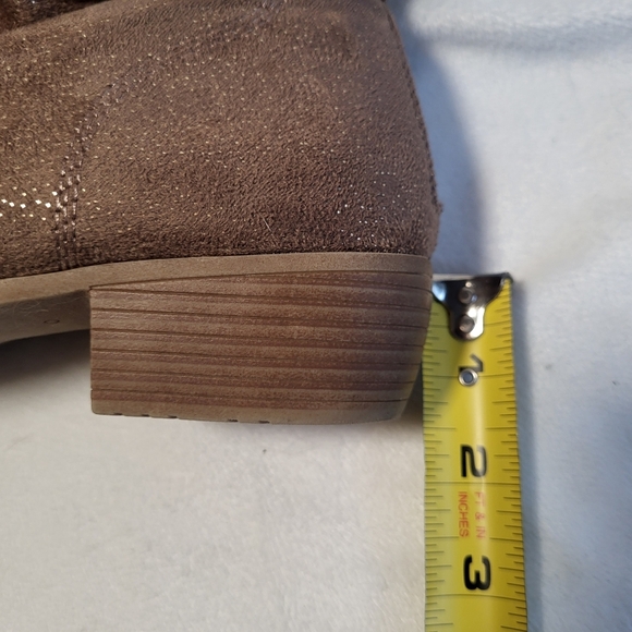Not Rated gold/brown heeled ankle boot - Picture 9 of 9